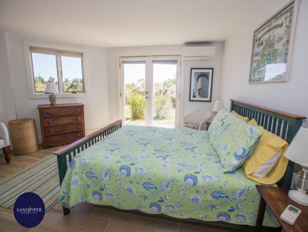 Cape Cod Home 995057