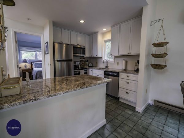 Cape Cod Home 995058