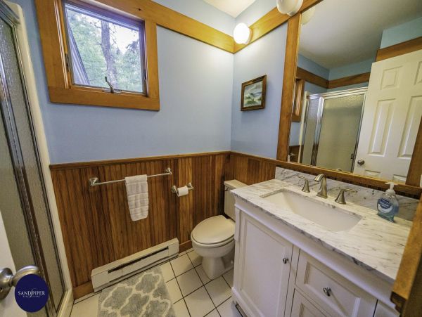 Cape Cod Home 995058