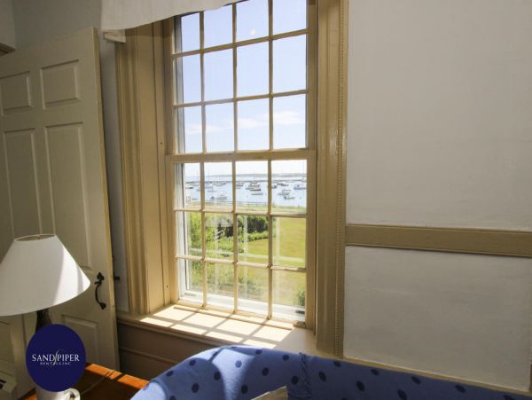 Cape Cod Home 995059
