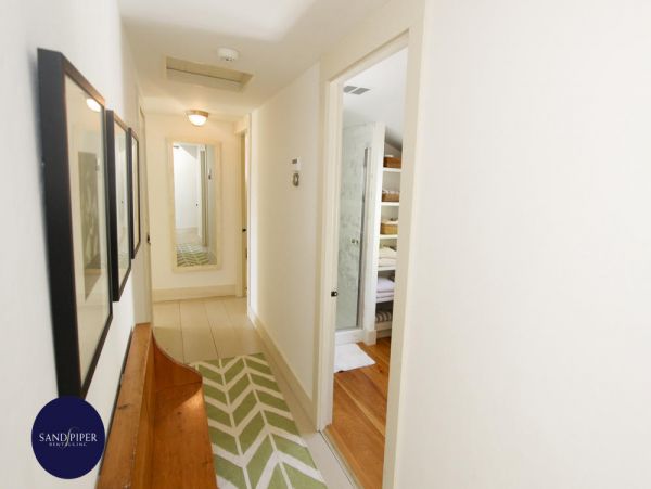 Cape Cod Home 995059