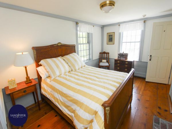 Cape Cod Home 995059