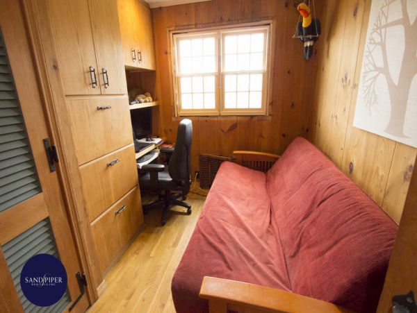 Cape Cod Home 995060
