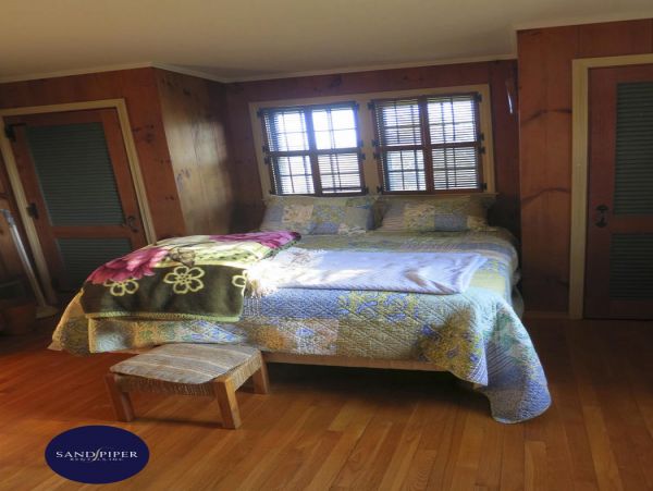 Cape Cod Home 995060