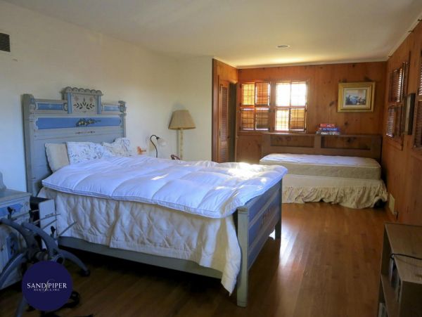 Cape Cod Home 995060