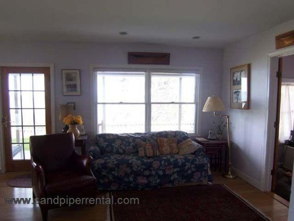 Cape Cod Home 995061