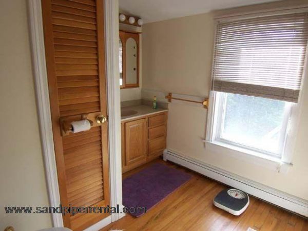 Cape Cod Home 995061