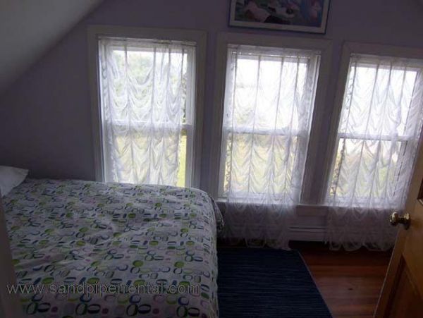Cape Cod Home 995061