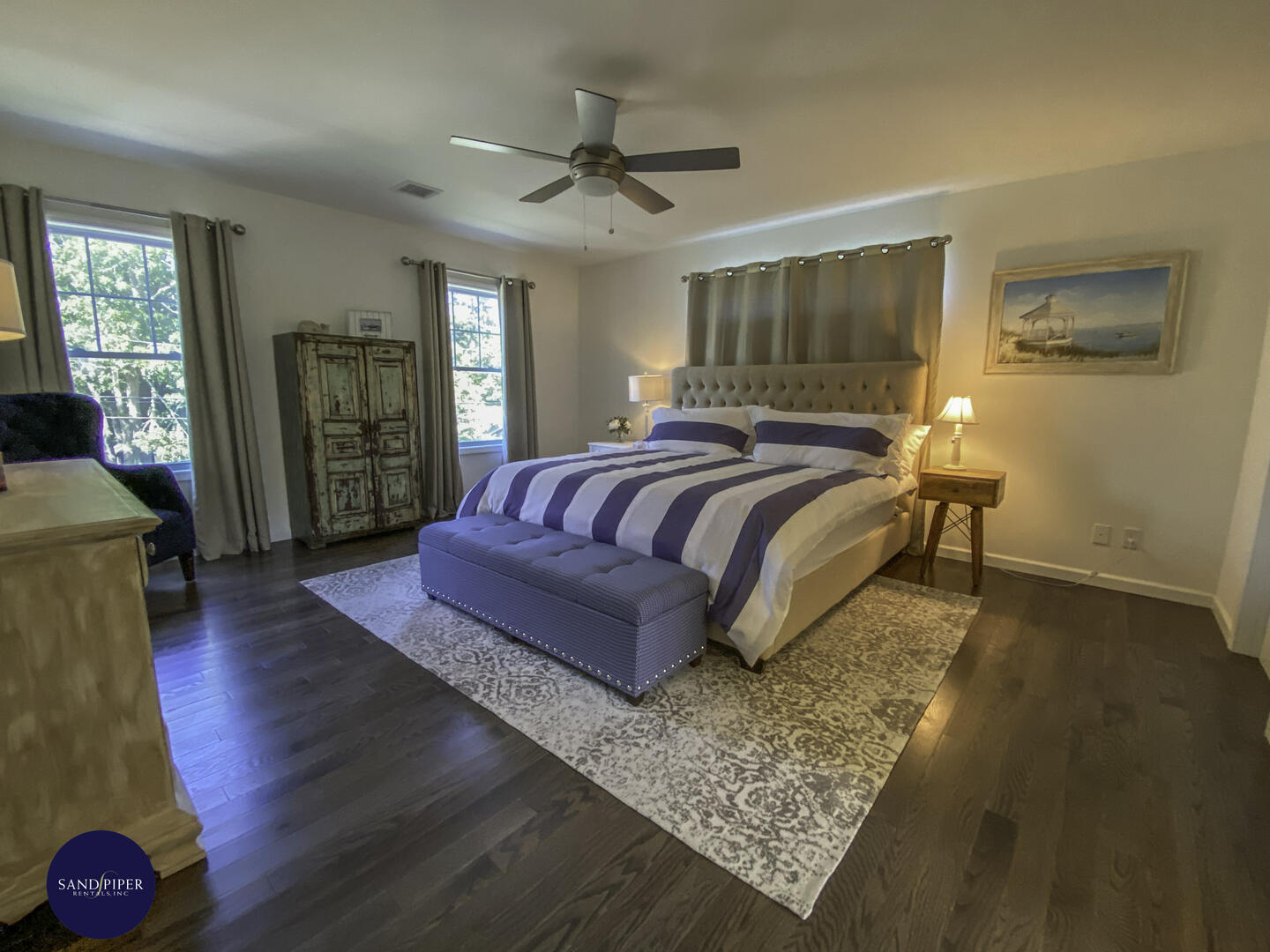 Cape Cod Home 995062