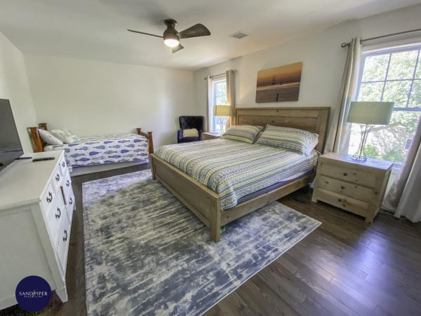Cape Cod Home 995062
