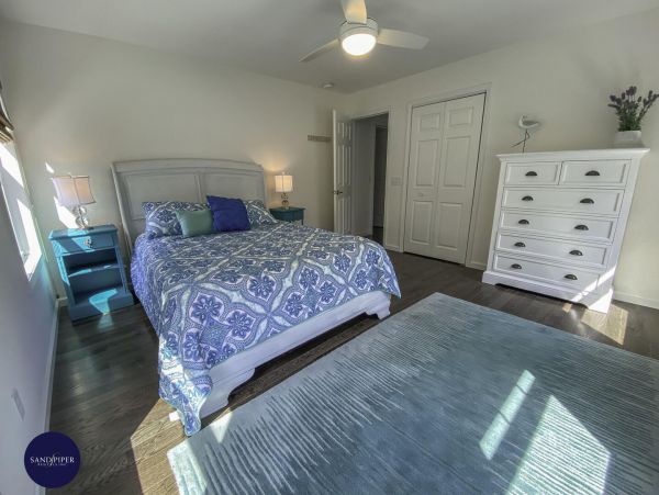 Cape Cod Home 995062