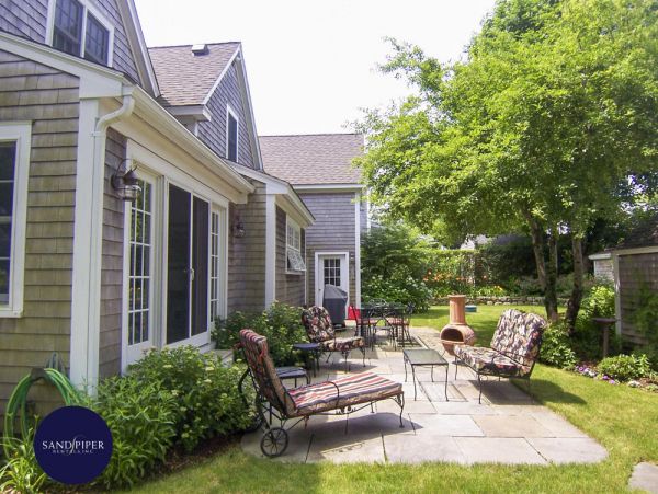 Cape Cod Home 995064