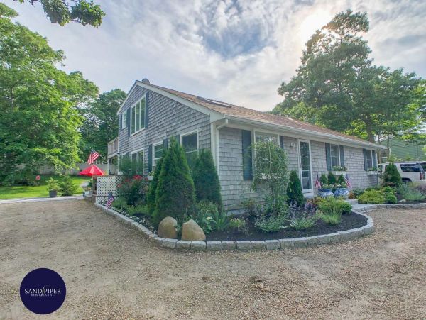 Cape Cod Home 995066
