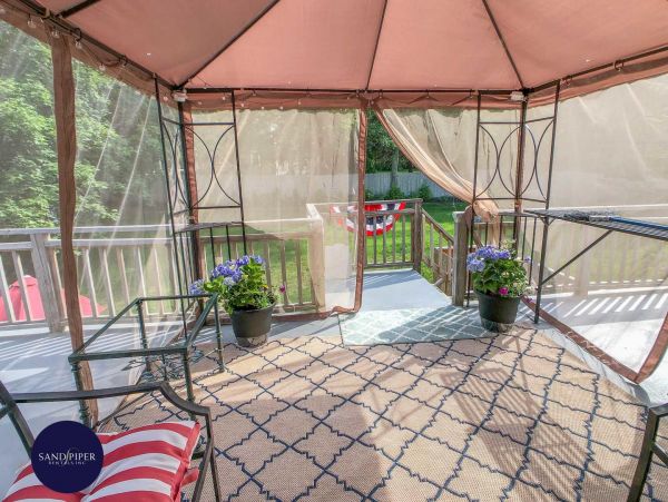 Cape Cod Home 995066