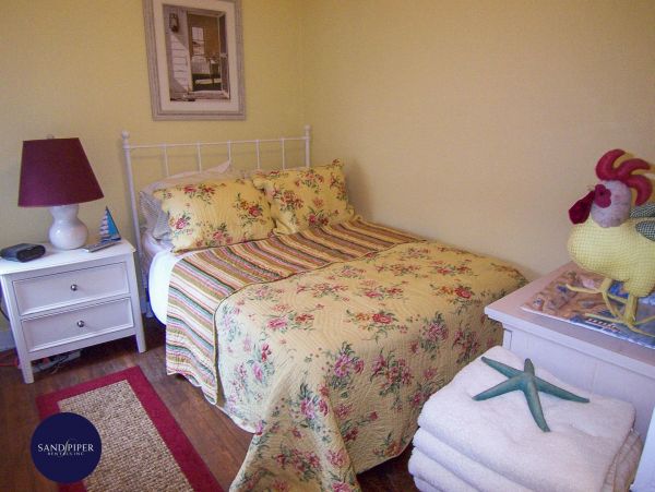 Cape Cod Home 995070