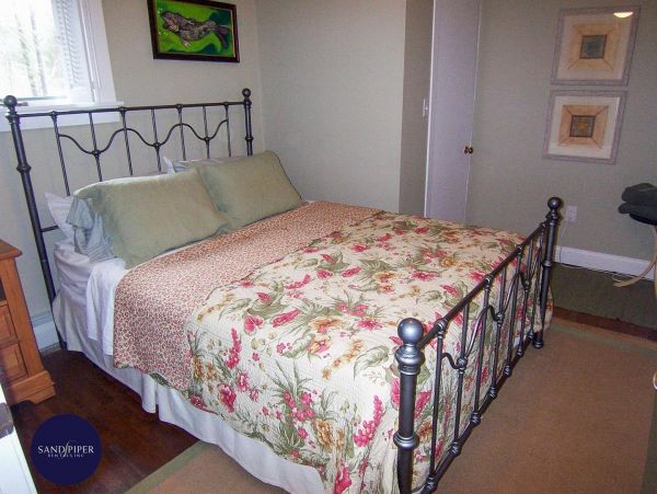 Cape Cod Home 995070