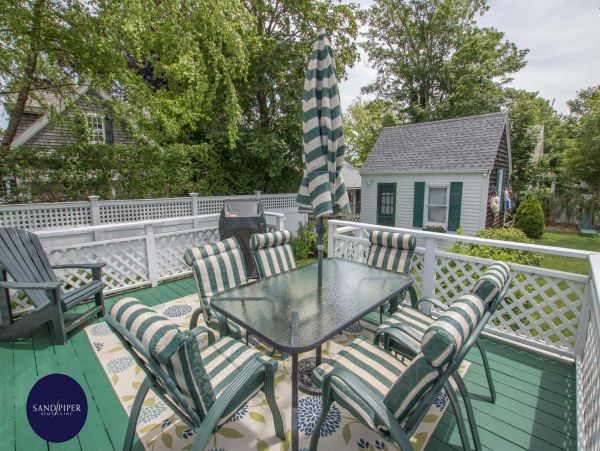Cape Cod Home 995071