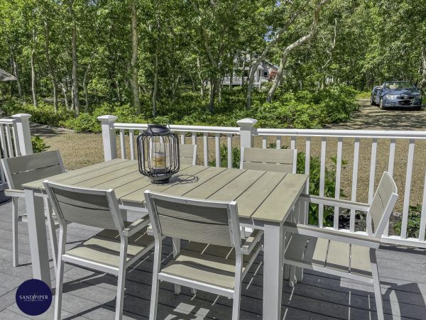 Cape Cod Home 995072