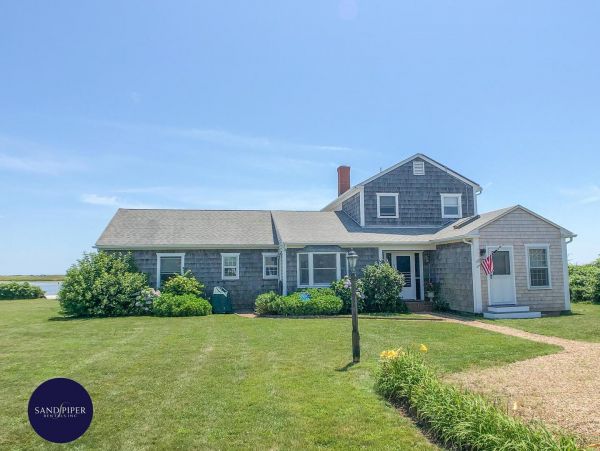 Cape Cod Home 995073
