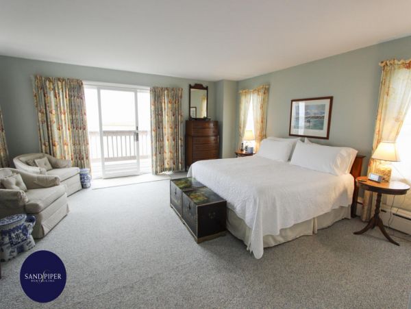 Cape Cod Home 995073