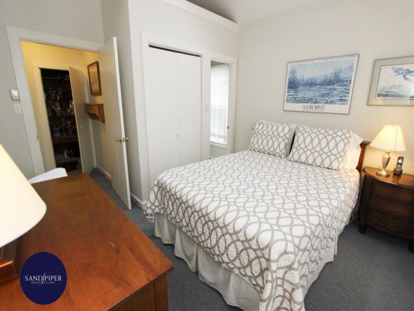 Cape Cod Home 995073