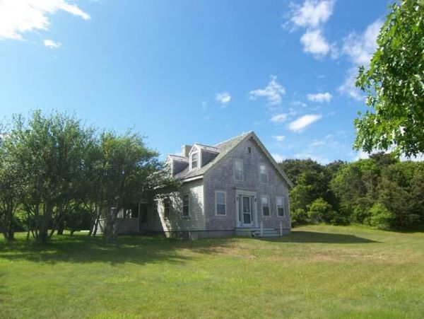 Cape Cod Home 995074