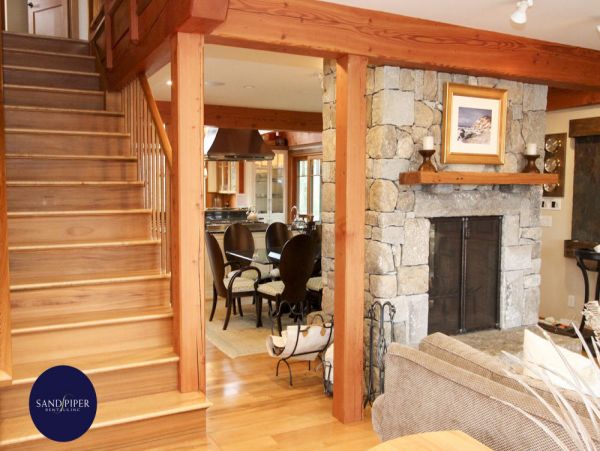 Cape Cod Home 995076