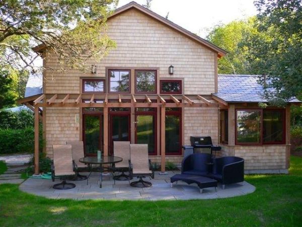 Cape Cod Home 995076