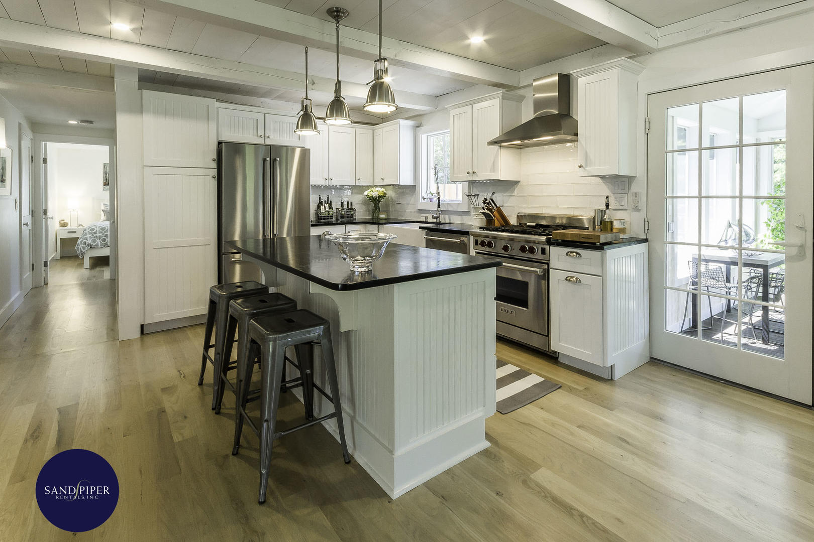 Cape Cod Home 995079