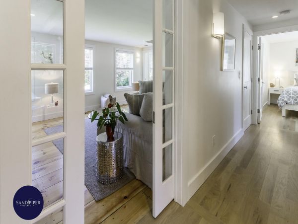 Cape Cod Home 995079