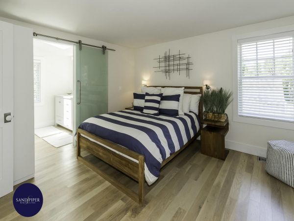 Cape Cod Home 995079