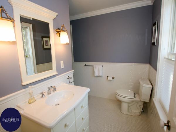 Cape Cod Home 995080