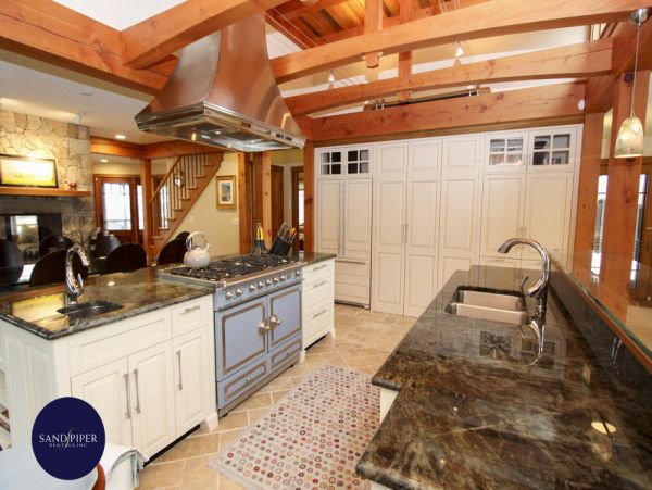 Cape Cod Home 995081