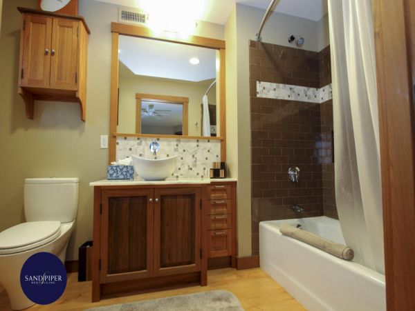 Cape Cod Home 995081