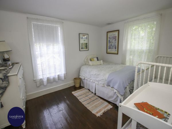 Cape Cod Home 995082