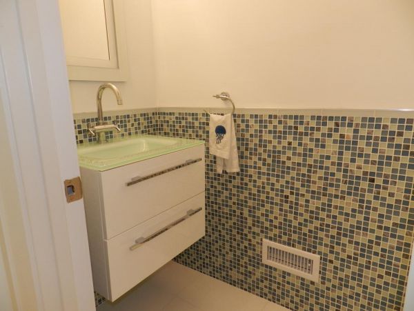Cape Cod Home 995084