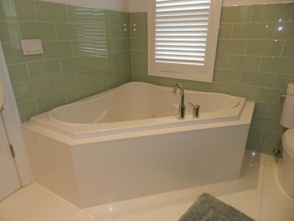 Cape Cod Home 995084
