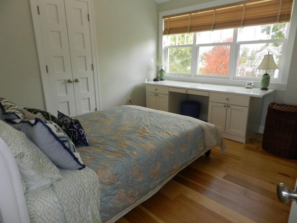 Cape Cod Home 995084