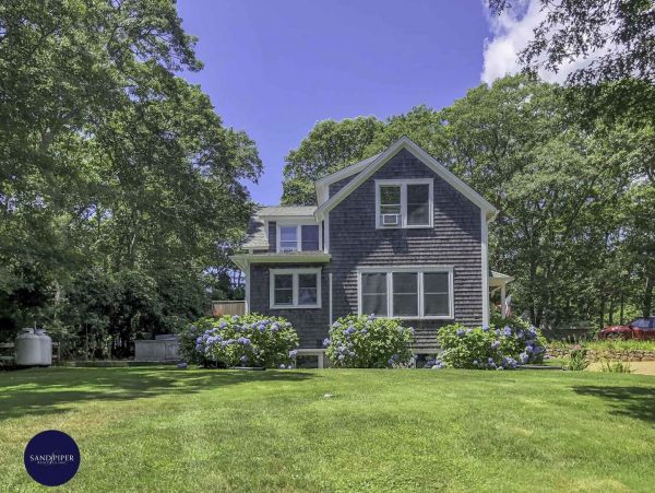 Cape Cod Home 995085