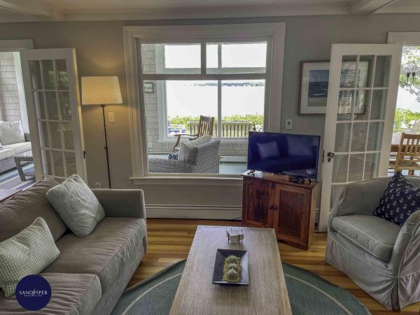 Cape Cod Home 995086