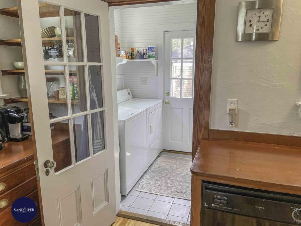 Cape Cod Home 995086
