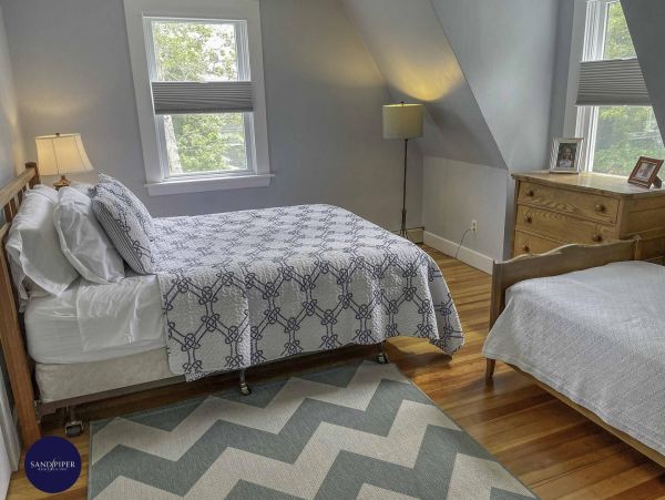 Cape Cod Home 995086