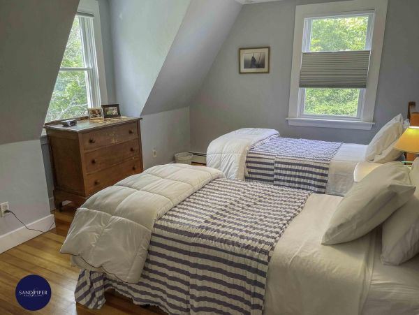 Cape Cod Home 995086