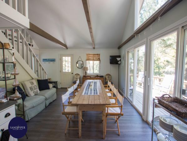 Cape Cod Home 995087
