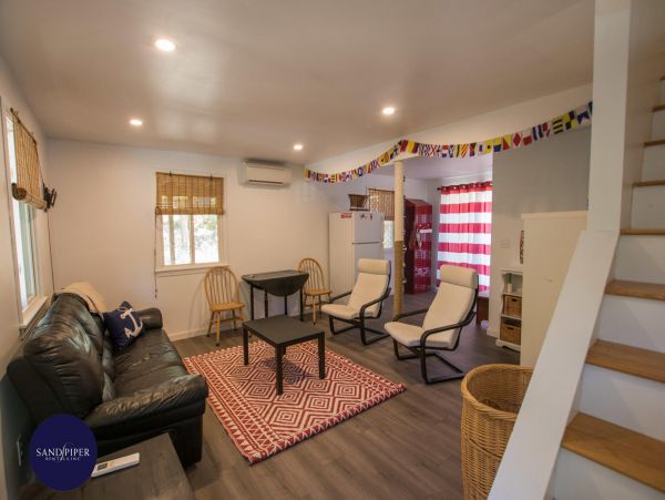 Cape Cod Home 995087