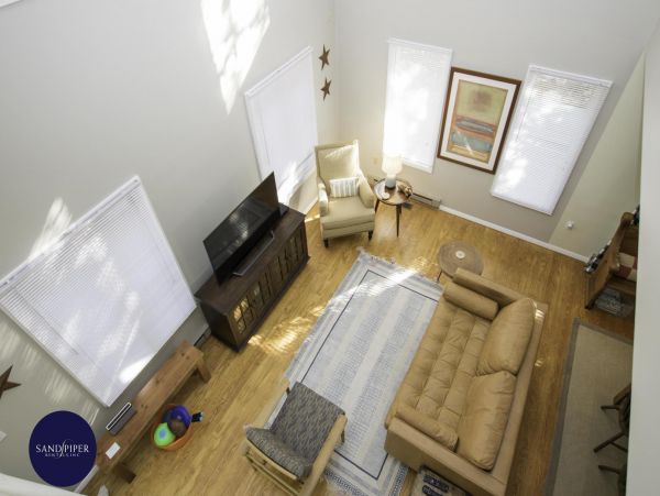 Cape Cod Home 995088