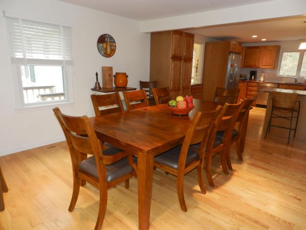 Cape Cod Home 995090