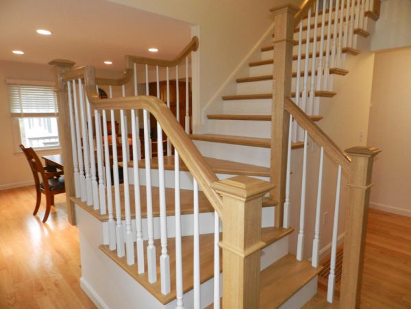 Cape Cod Home 995090