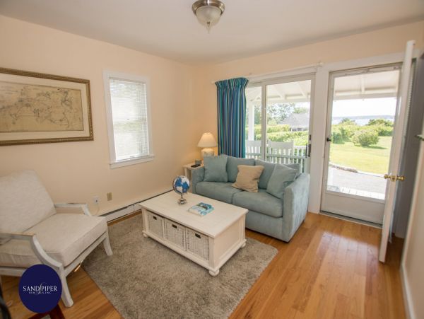 Cape Cod Home 995092