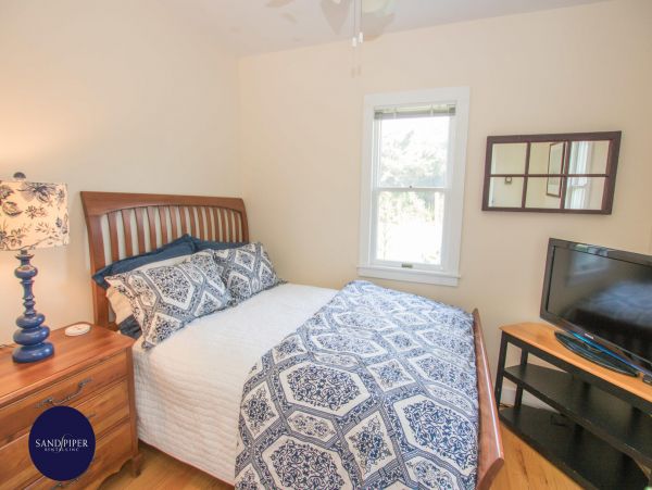 Cape Cod Home 995092